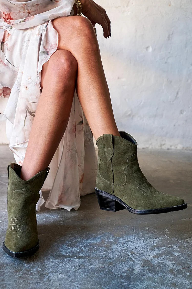 Élise™ - Short Suede Ankle Boots