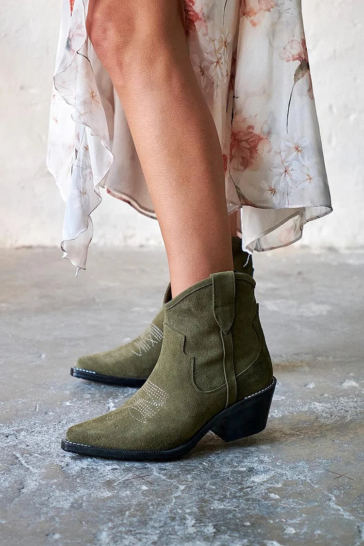 Élise™ - Short Suede Ankle Boots