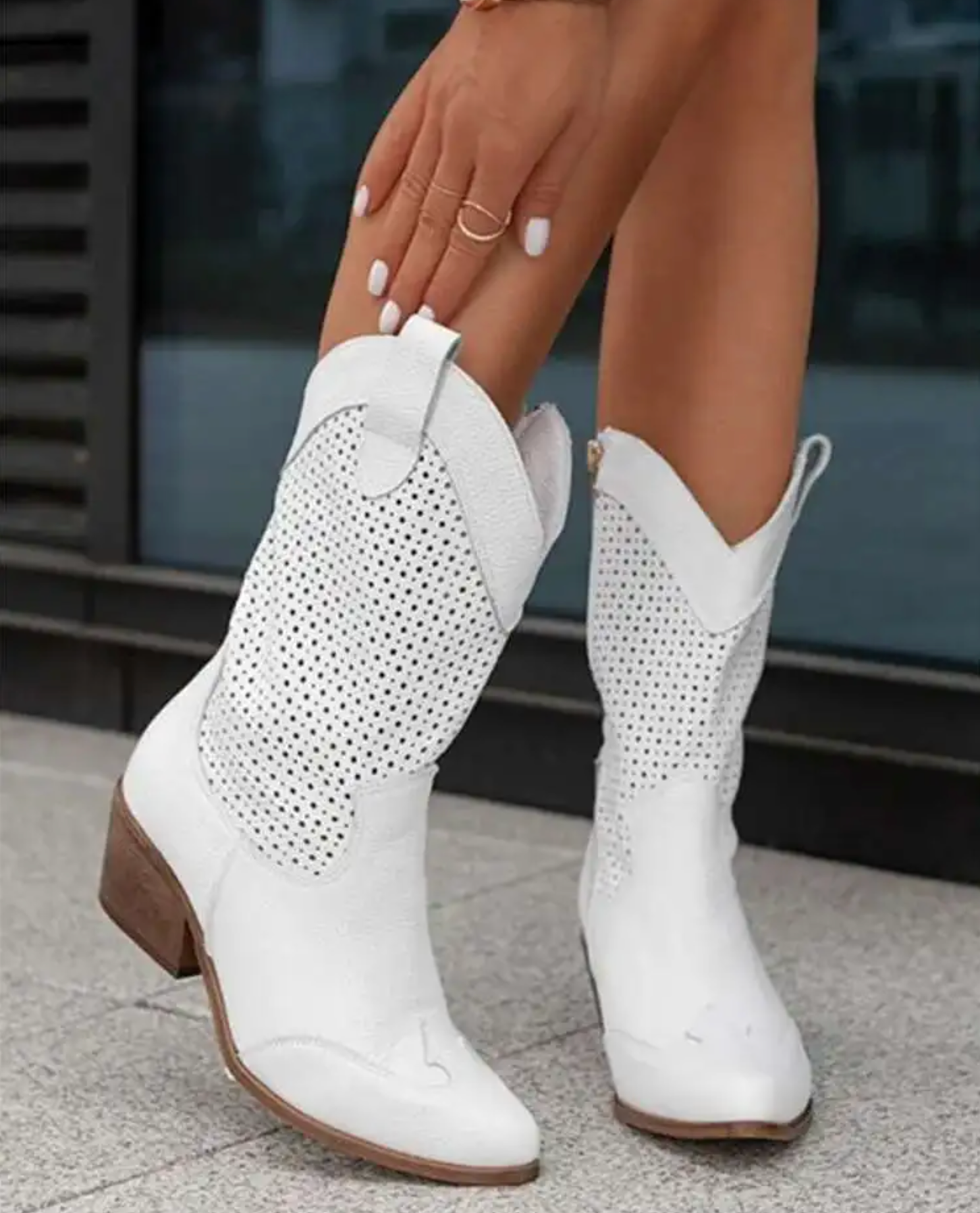 Élise™ - Desert Breeze Suede Boots