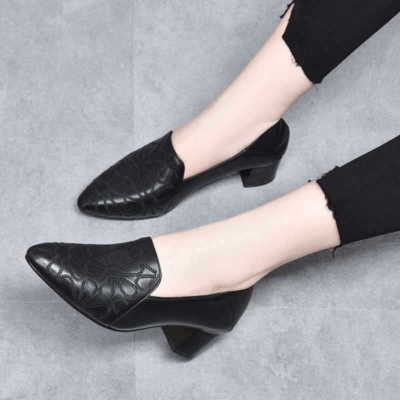 Élise™ - Soft Vegan Leather Embroidered Pumps