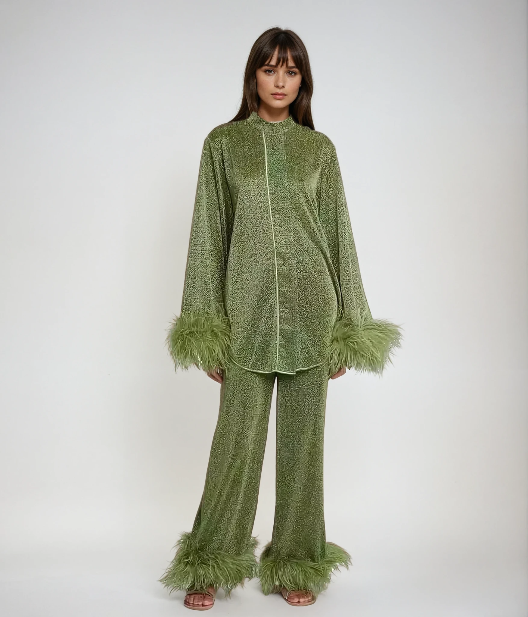 Élise™ - Two-Piece Set with Feather Collar