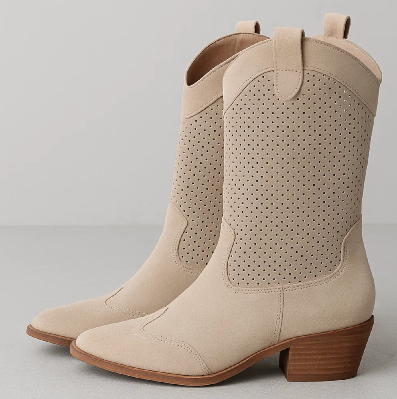 Élise™ - Desert Breeze Suede Boots