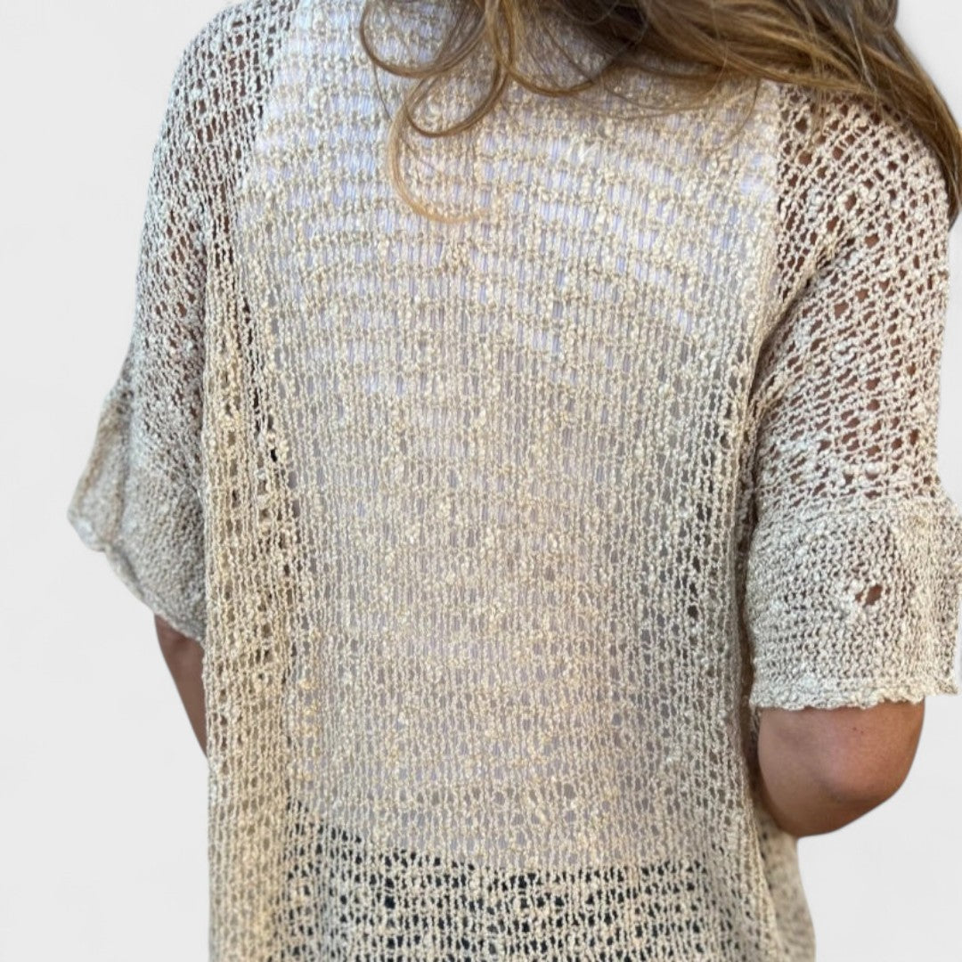 Élise™ - Women's Solid Color Top with One Button